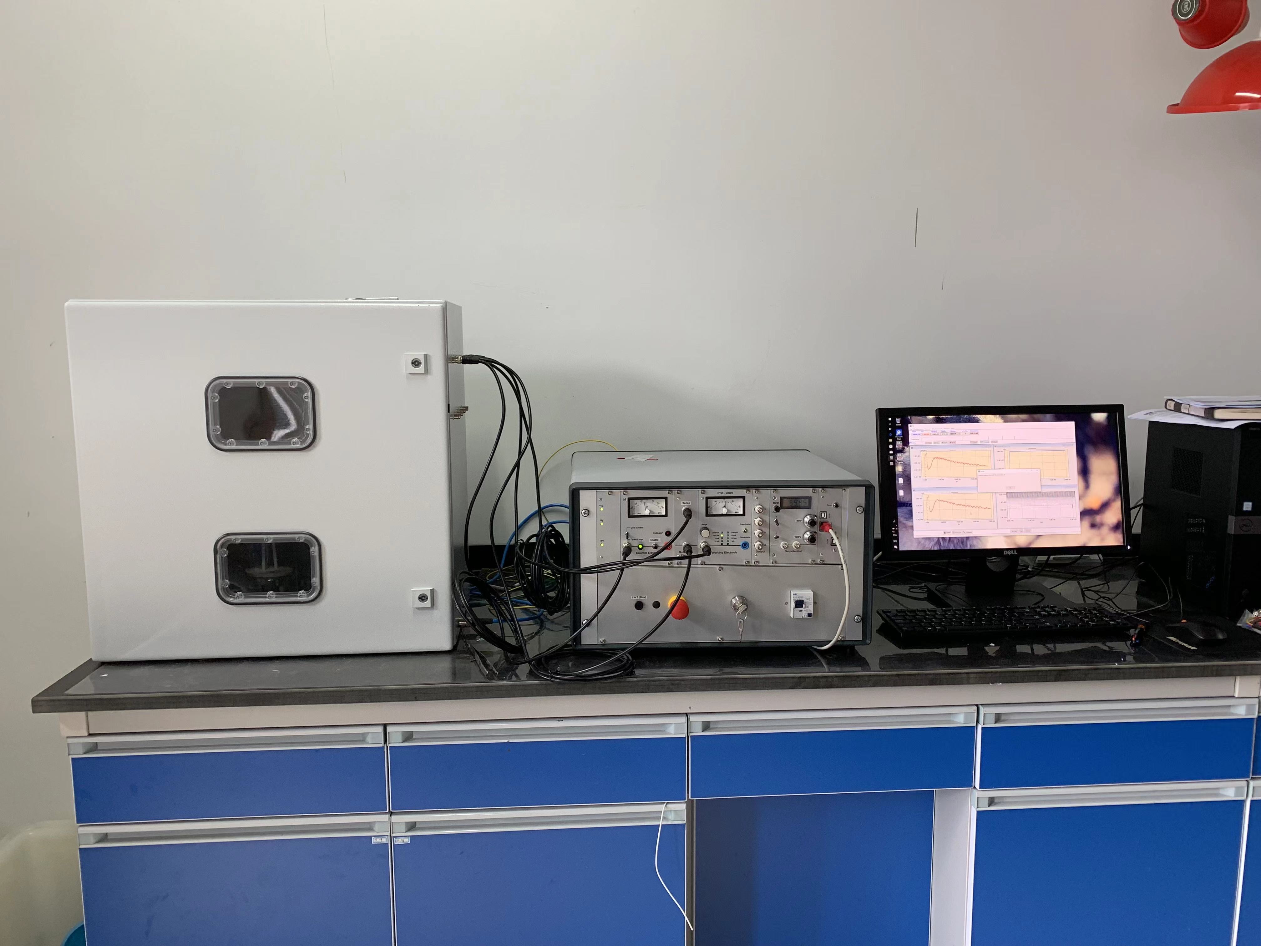高电压电化学工作站工作站(图1)